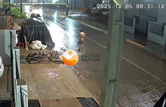 Câmeras flagram homem nu durante a madrugada no bairro Veneza, em Nova Mutum/MT